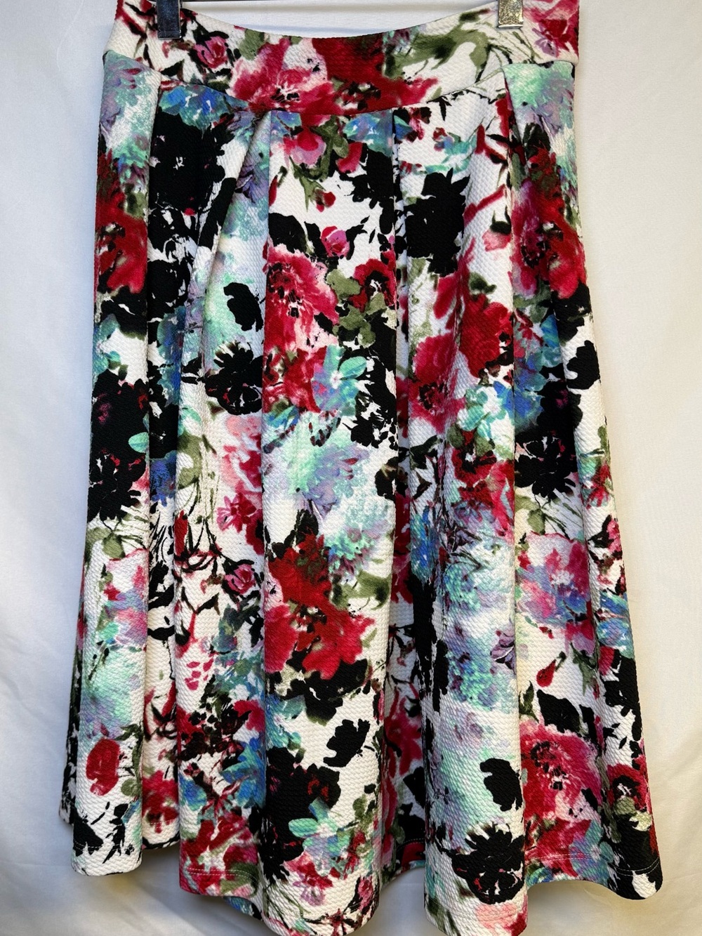 Haute Monde Multicolor Floral Circle Skirt - Red, Black, Green